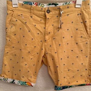 Cactus Man Ricky Singh Flat Front Chino Style Yellow Palm Tree Print Shorts S-30